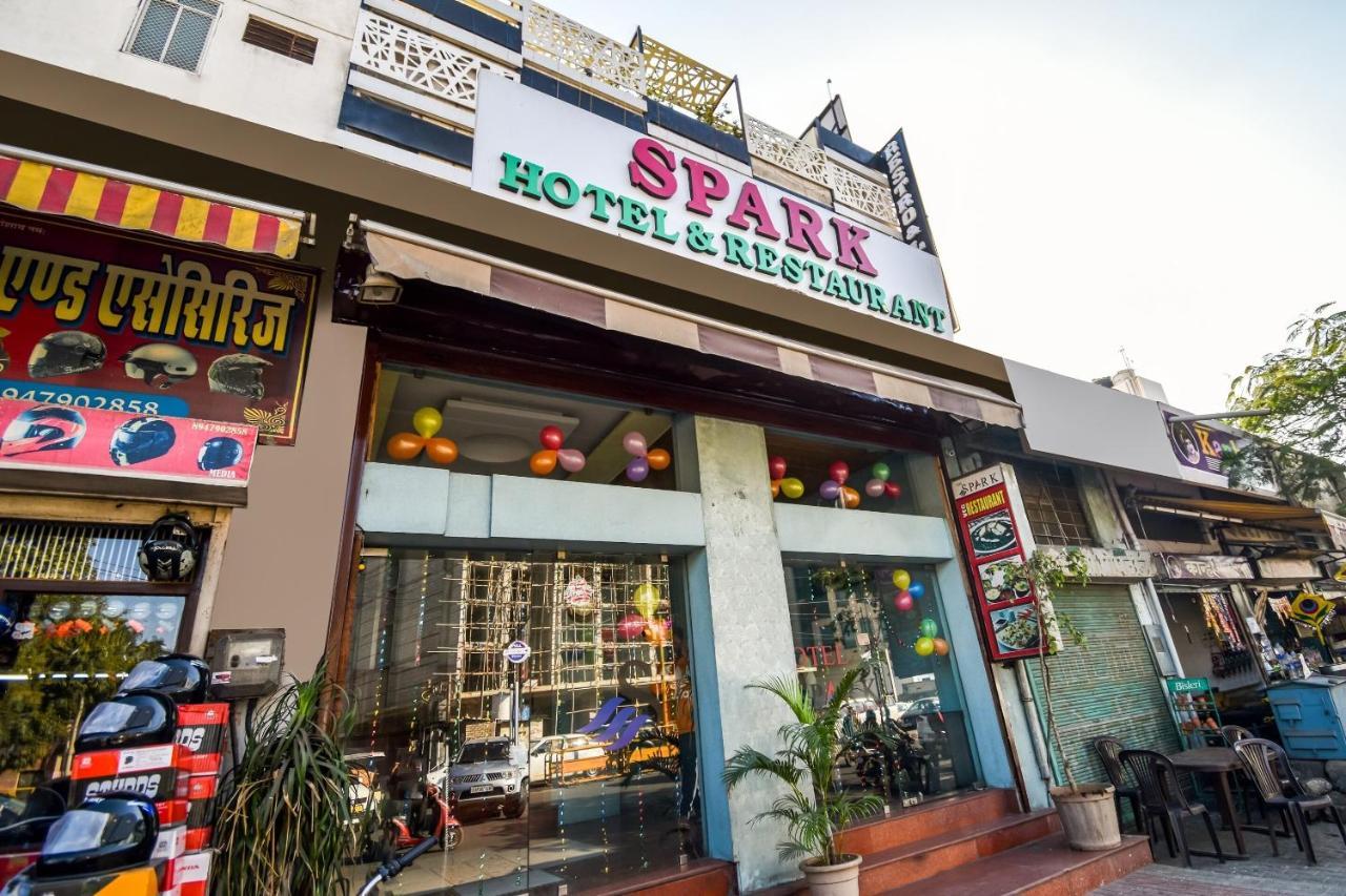 Oyo Flagship Hotel Spark Jaipur Eksteriør billede